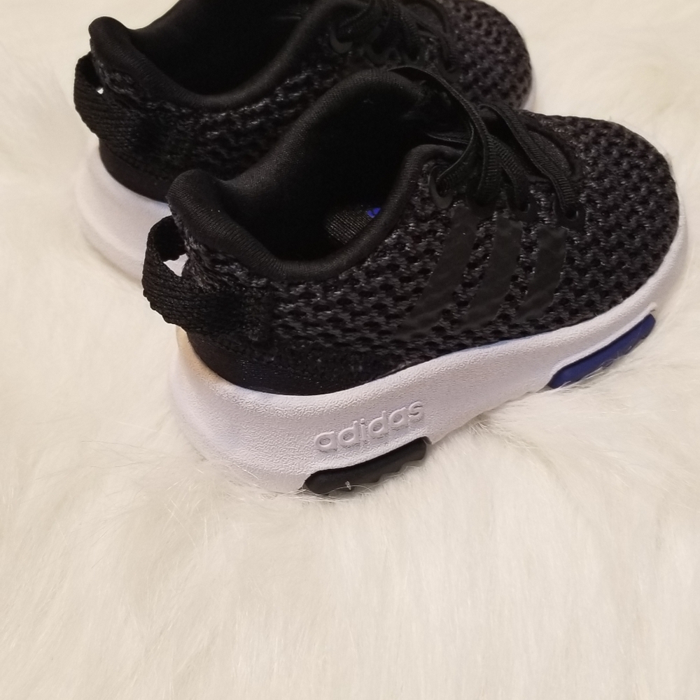 Baby Adidas - Picture 2 of 5